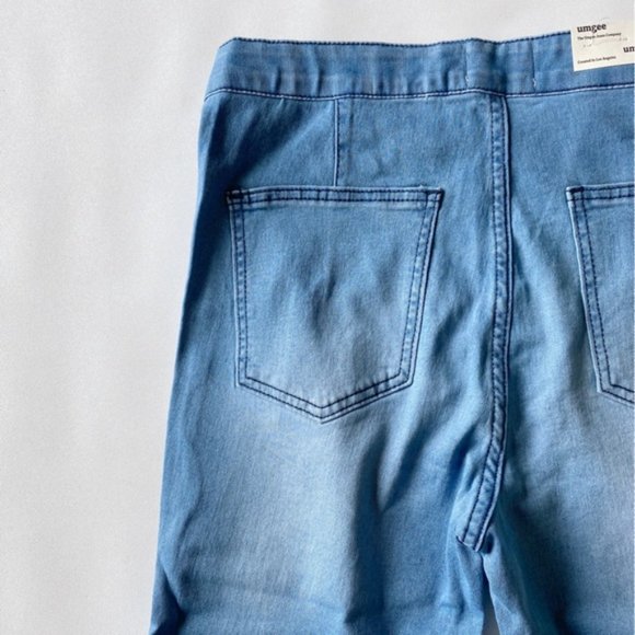 Umgee | High Rise Fringe Hem Bell Bottom Stretch Denim Jeans Light Wash New 3 - Picture 10 of 14